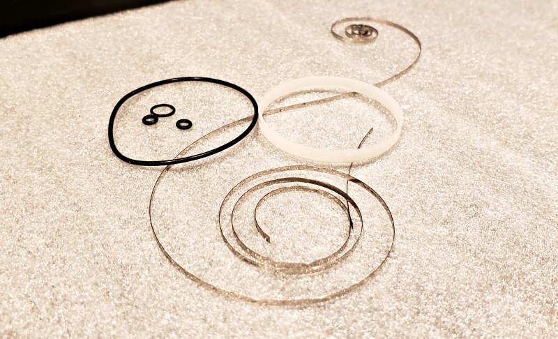 ロレックス サブマリーナデイト 交換部品